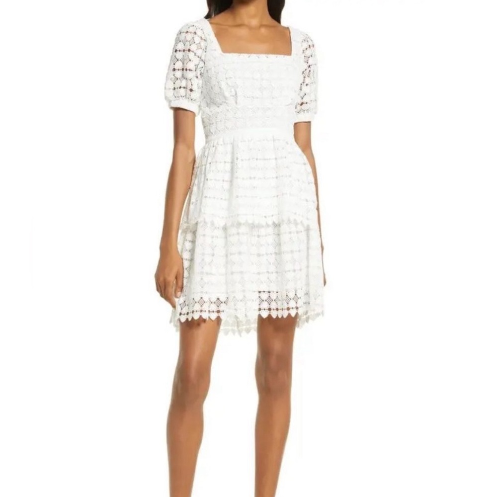 NEW AMYLYNN White Heart Crochet Tiered Puff Sleeve Dress size M NWOT